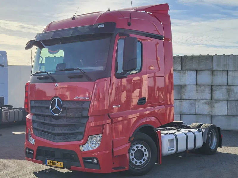 Mercedes-Benz Actros Actros 1942 - 트랙터 유닛 : 사진 1 Mercedes-Benz Actros Actros 1942 - 트랙터 유닛 : 사진 1