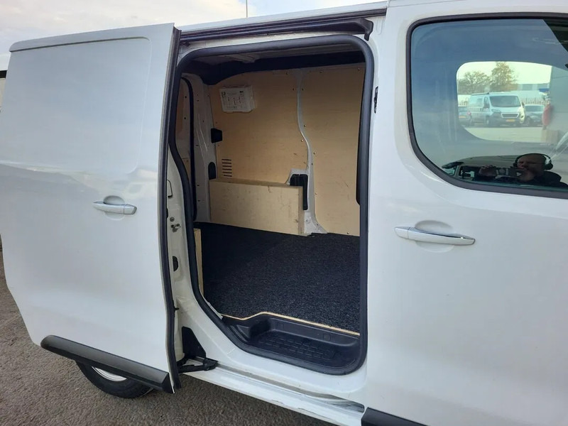 Peugeot e-Expert e-Expert L1H1 - 소형 밴 : 사진 5 Peugeot e-Expert e-Expert L1H1 - 소형 밴 : 사진 5