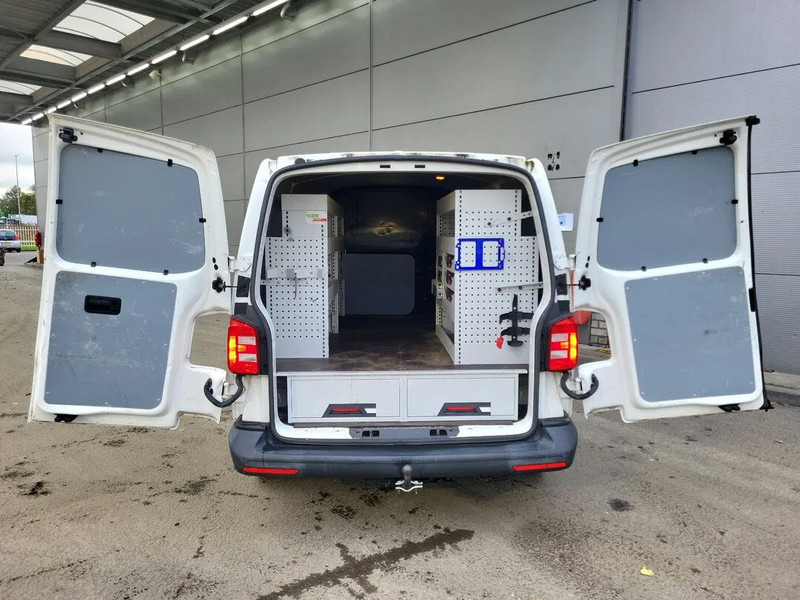 Volkswagen Transporter - 소형 밴 : 사진 5 Volkswagen Transporter - 소형 밴 : 사진 5