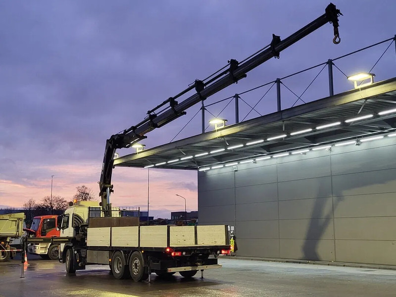 Volvo FM 400 Automatic Euro4 Clima Cruise PTO Camera Euro4 2007 - 크레인 트럭 : 사진 3 Volvo FM 400 Automatic Euro4 Clima Cruise PTO Camera Euro4 2007 - 크레인 트럭 : 사진 3