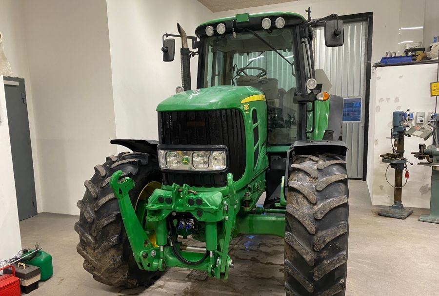 John Deere 6930 Premium - 장궤형 트랙터 : 사진 2 John Deere 6930 Premium - 장궤형 트랙터 : 사진 2