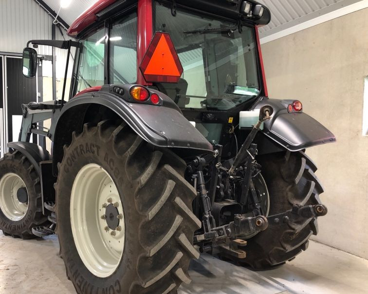 Valtra N92 HiTech - 장궤형 트랙터 : 사진 5 Valtra N92 HiTech - 장궤형 트랙터 : 사진 5