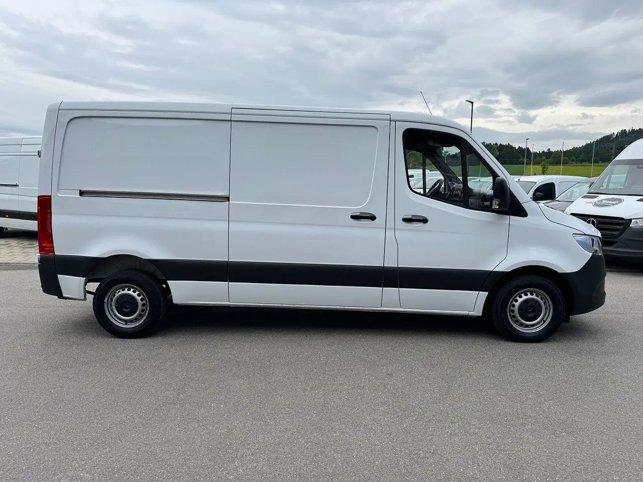 Mercedes-Benz Sprinter 215 CDI Flach Lang Klima FWD - 패널 밴 : 사진 4 Mercedes-Benz Sprinter 215 CDI Flach Lang Klima FWD - 패널 밴 : 사진 4