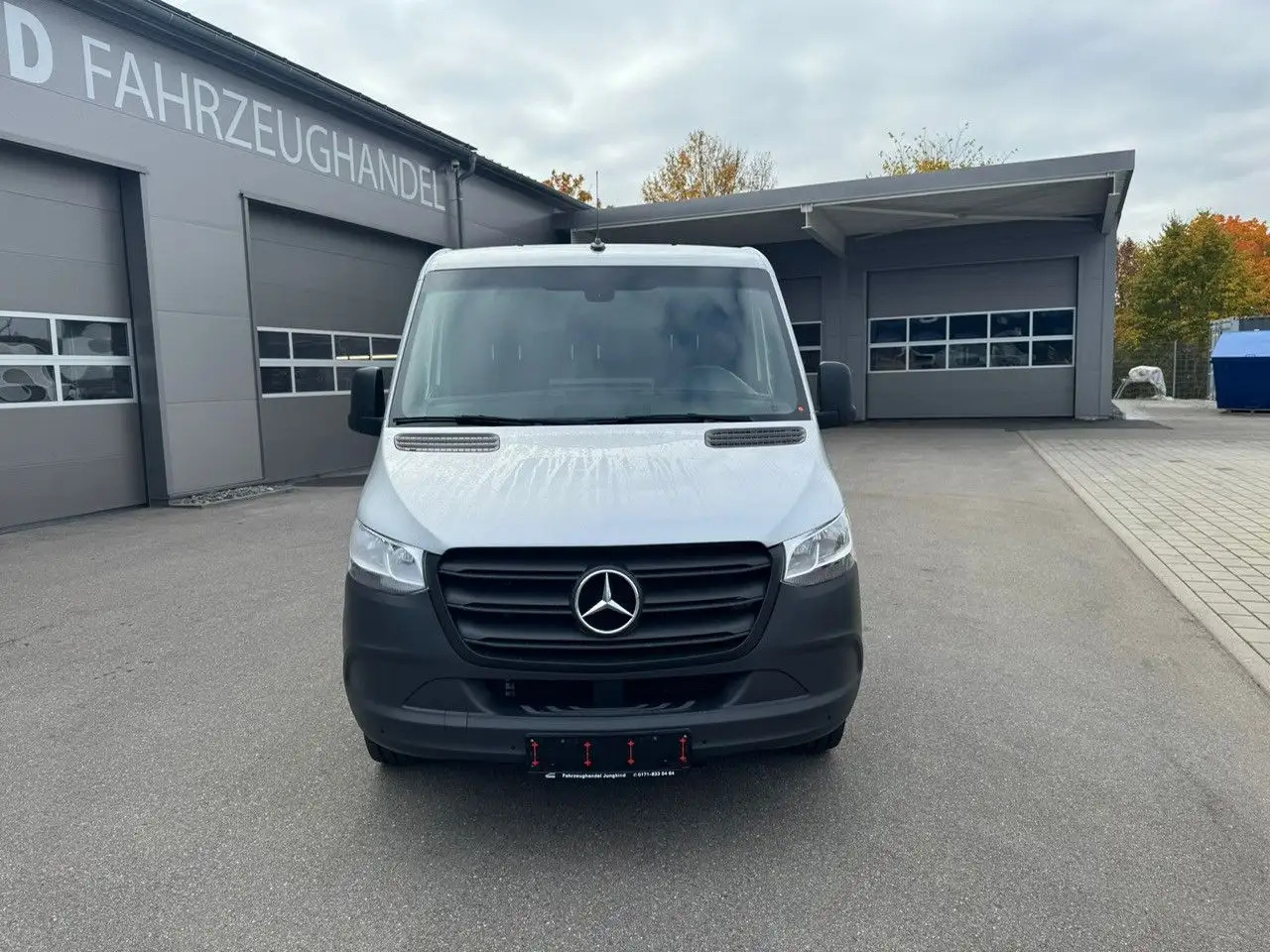 Mercedes-Benz Sprinter 317 CDI Flach Lang Silber Klima MBUX - 패널 밴 : 사진 2 Mercedes-Benz Sprinter 317 CDI Flach Lang Silber Klima MBUX - 패널 밴 : 사진 2