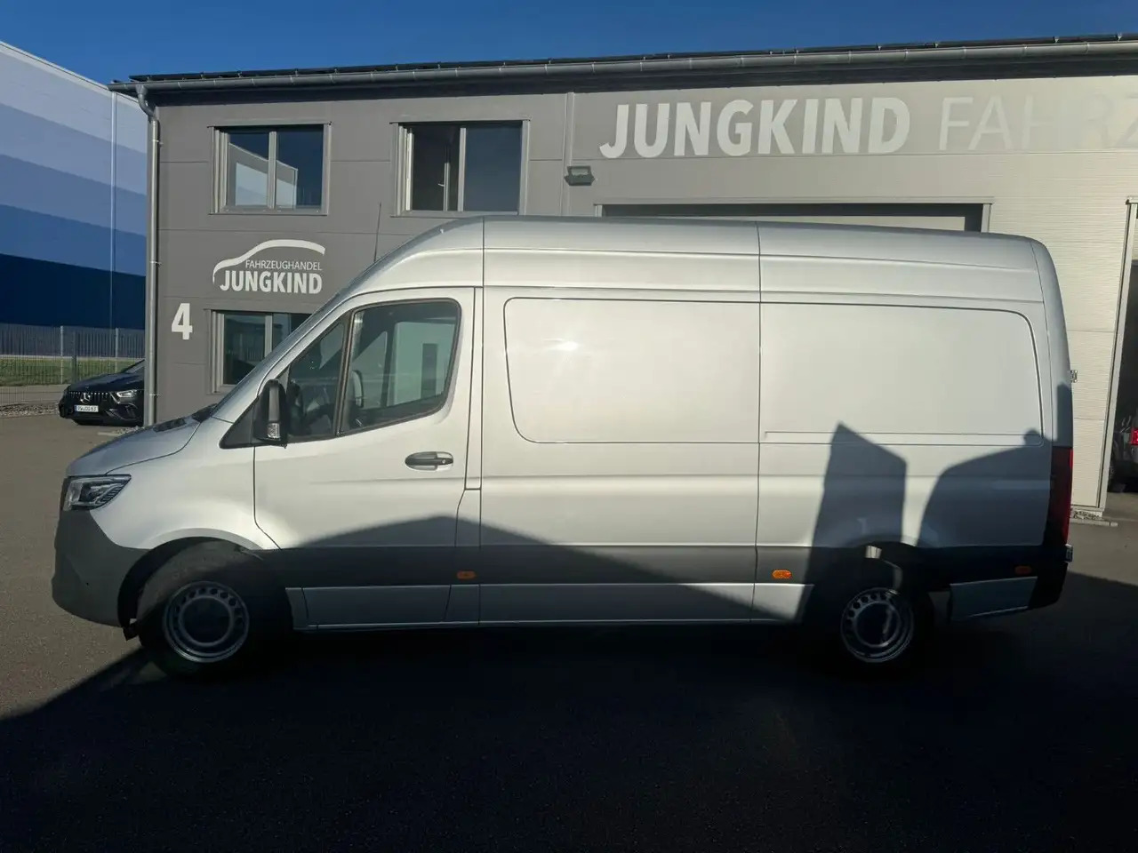 Mercedes-Benz Sprinter 317 CDI Lang Hoch Klima MBUX Silber LED - 패널 밴 : 사진 1 Mercedes-Benz Sprinter 317 CDI Lang Hoch Klima MBUX Silber LED - 패널 밴 : 사진 1