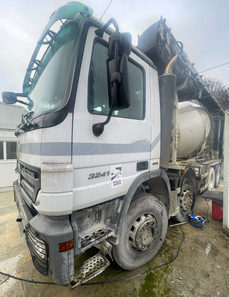 Mercedes Actros 3241 - 콘크리트 믹서 트럭 : 사진 4 Mercedes Actros 3241 - 콘크리트 믹서 트럭 : 사진 4