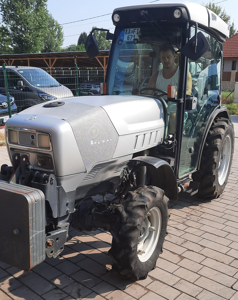 LAMBORGHINI RV90 Automatic - 농업용 기계 : 사진 1 LAMBORGHINI RV90 Automatic - 농업용 기계 : 사진 1