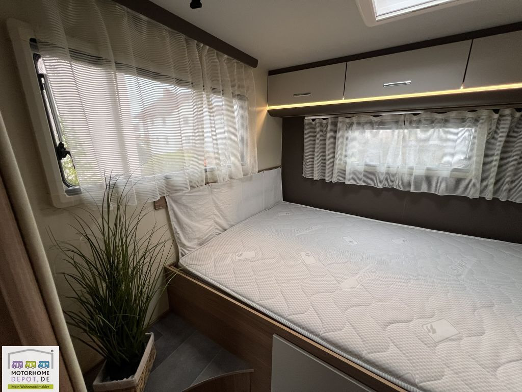 Ahorn Alaska TD Plus Aufl. 4to & Luftfed. & Hubbett - 세미 통합 모터홈 : 사진 5 Ahorn Alaska TD Plus Aufl. 4to & Luftfed. & Hubbett - 세미 통합 모터홈 : 사진 5