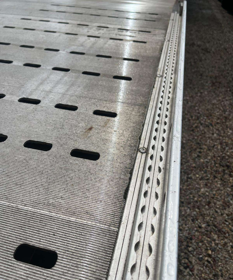 자동 운반 장치 트럭 Volkswagen CRAFTER : 사진 18 자동 운반 장치 트럭 Volkswagen CRAFTER : 사진 18