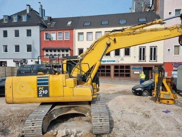 Komatsu PC210LC11 - 크롤러 굴삭기 : 사진 5 Komatsu PC210LC11 - 크롤러 굴삭기 : 사진 5