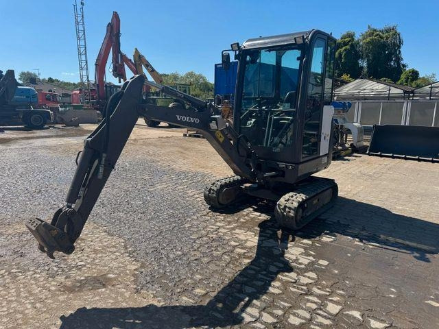 Volvo EC18D - 미니 굴삭기 : 사진 2 Volvo EC18D - 미니 굴삭기 : 사진 2