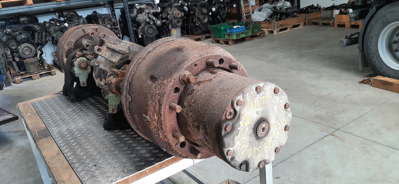 Gebrauchte MAN 19.321, Außenplanetenachse, Artikel - Nr. : 81.99999 - 9999 - 뒷 차축 트럭 용 : 사진 4 Gebrauchte MAN 19.321, Außenplanetenachse, Artikel - Nr. : 81.99999 - 9999 - 뒷 차축 트럭 용 : 사진 4