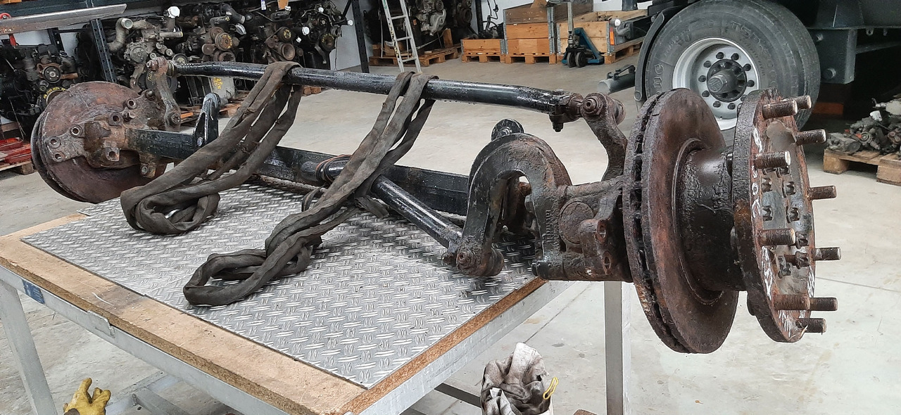 Gebrauchte MAN TGX 26.440 XXL, Vorderachse, Artikel - Nr. : 81.44001 - 7045 - 앞 차축 트럭 용 : 사진 5 Gebrauchte MAN TGX 26.440 XXL, Vorderachse, Artikel - Nr. : 81.44001 - 7045 - 앞 차축 트럭 용 : 사진 5