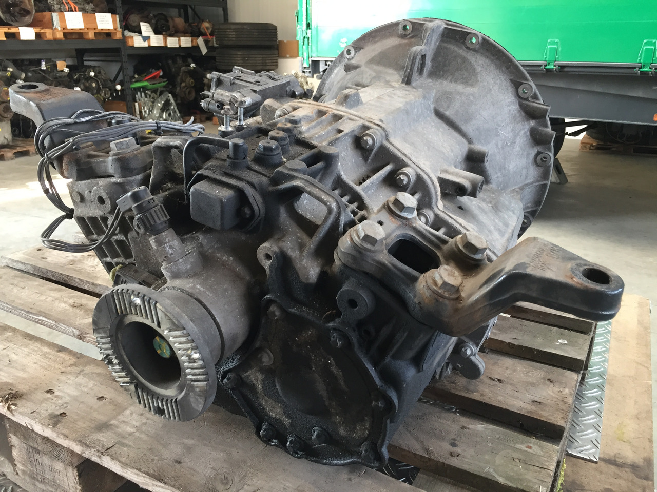 Gebrauchtes Getriebe MB Axor 1824, Typ : G 85 - 6, Artikel - Nr. : A 001 280 36 00 - 기어박스 트럭 용 : 사진 4 Gebrauchtes Getriebe MB Axor 1824, Typ : G 85 - 6, Artikel - Nr. : A 001 280 36 00 - 기어박스 트럭 용 : 사진 4