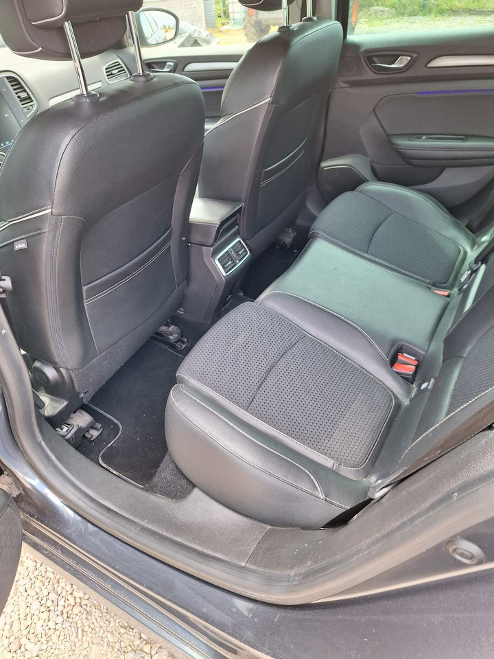 Renault Megane Blue dCi 95, zamjena - 세단 : 사진 5 Renault Megane Blue dCi 95, zamjena - 세단 : 사진 5
