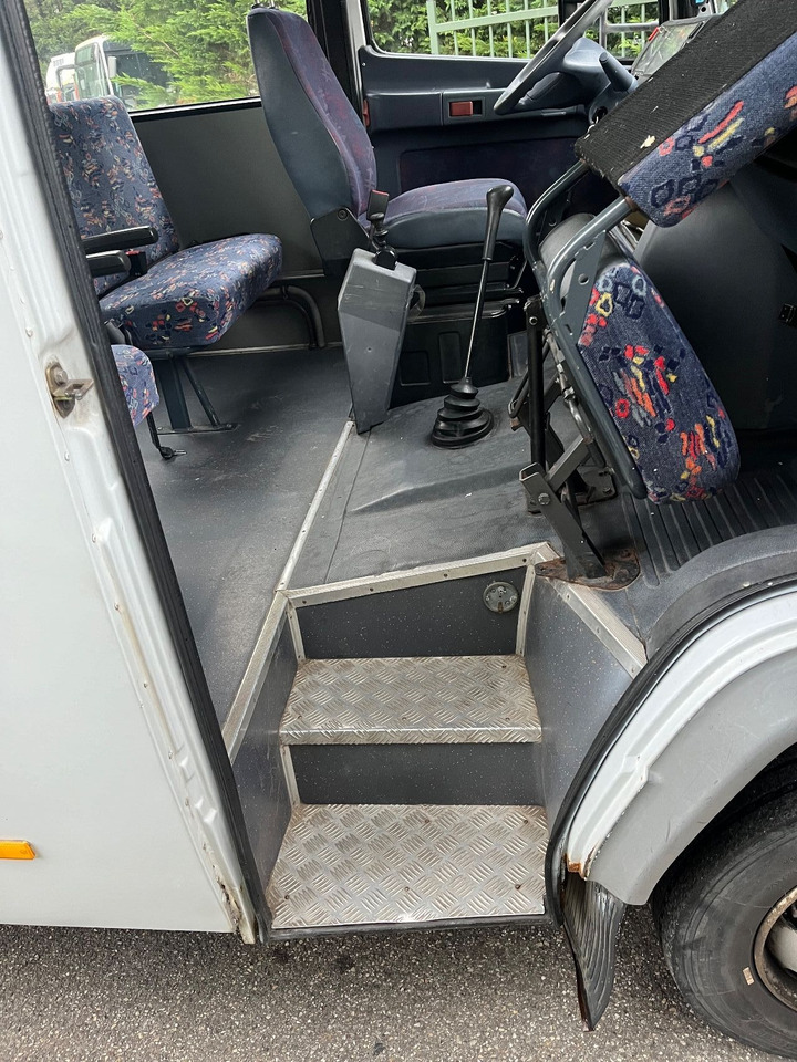 Mercedes-Benz Vario 814 Retarder - 교외 버스 : 사진 5 Mercedes-Benz Vario 814 Retarder - 교외 버스 : 사진 5