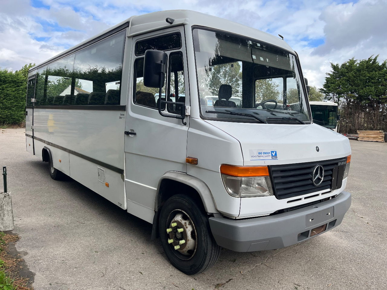 Mercedes-Benz Vario 814 - 교외 버스 : 사진 4 Mercedes-Benz Vario 814 - 교외 버스 : 사진 4