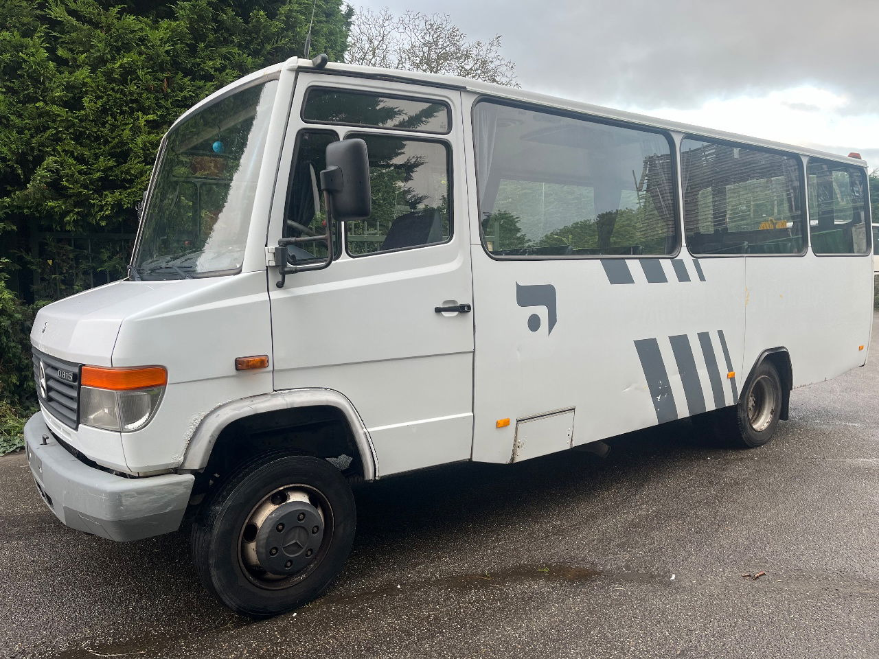 Mercedes-Benz Vario 815 - 교외 버스 : 사진 1 Mercedes-Benz Vario 815 - 교외 버스 : 사진 1