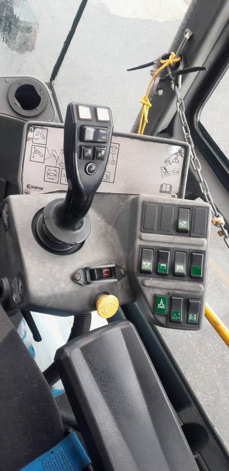 KALMAR DRF 450 70 S5XS - 리치 스태커 : 사진 5 KALMAR DRF 450 70 S5XS - 리치 스태커 : 사진 5