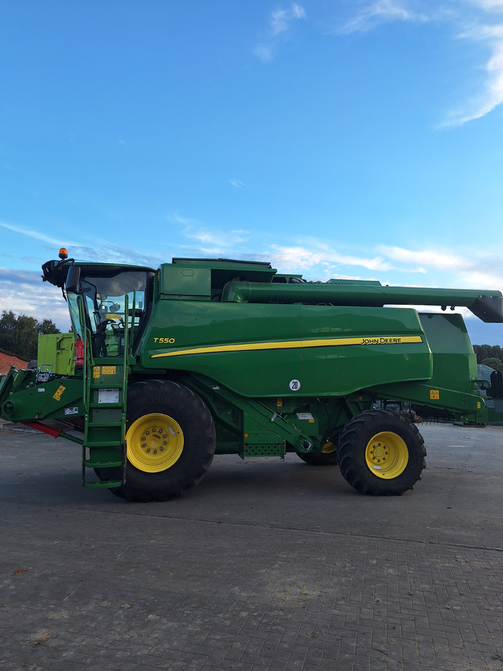 JOHN DEERE T550 - 목초수확기 : 사진 2 JOHN DEERE T550 - 목초수확기 : 사진 2