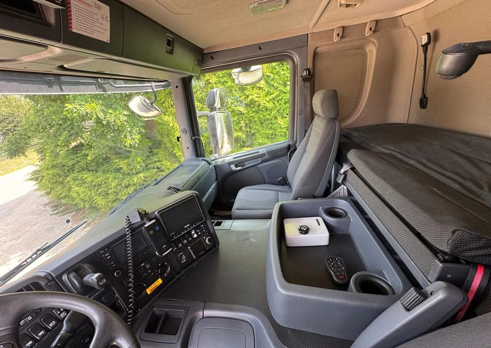 냉동탑차 Scania Scania P 450 / CHŁODNIA + WINDA / 23 PALETY / EURO6 / OŚ SKRĘTNA / CARRIER/ ASO : 사진 18 냉동탑차 Scania Scania P 450 / CHŁODNIA + WINDA / 23 PALETY / EURO6 / OŚ SKRĘTNA / CARRIER/ ASO : 사진 18