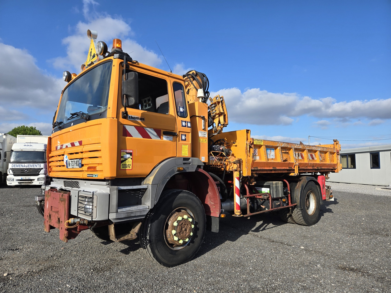 Renault G250 4x4 - 덤프트럭, 크레인 트럭 : 사진 2 Renault G250 4x4 - 덤프트럭, 크레인 트럭 : 사진 2