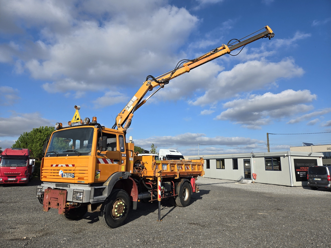 Renault G250 4x4 - 덤프트럭, 크레인 트럭 : 사진 1 Renault G250 4x4 - 덤프트럭, 크레인 트럭 : 사진 1