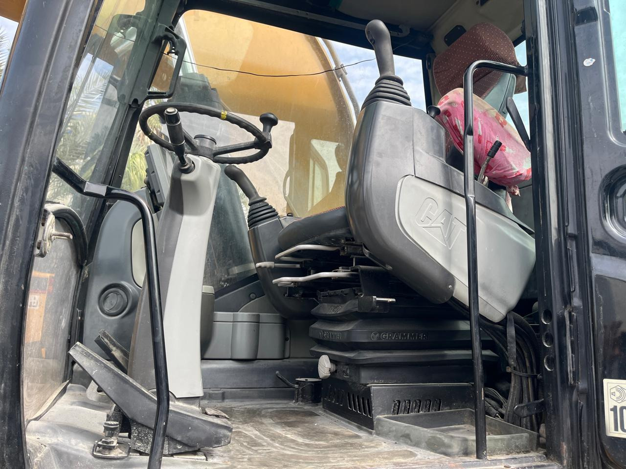 CATERPILLAR M318D - 휠 굴삭기 : 사진 2 CATERPILLAR M318D - 휠 굴삭기 : 사진 2