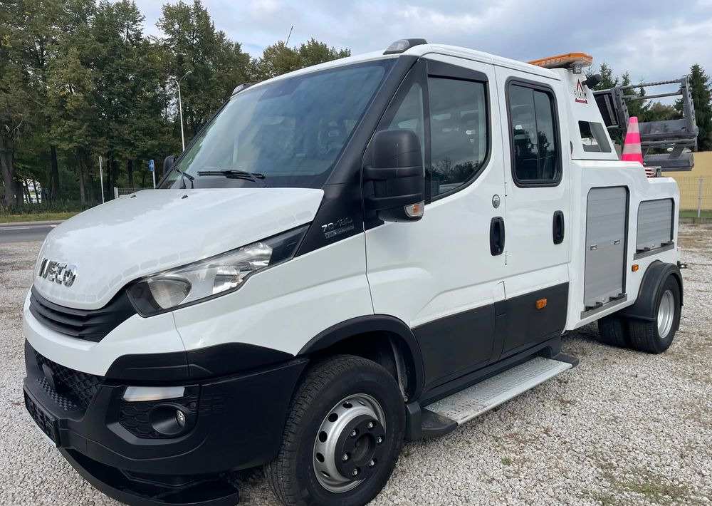 Iveco Daily 70C18 Hi-Matic Pomoc drogowa Holownik 2019r - 견인 트럭 : 사진 1 Iveco Daily 70C18 Hi-Matic Pomoc drogowa Holownik 2019r - 견인 트럭 : 사진 1