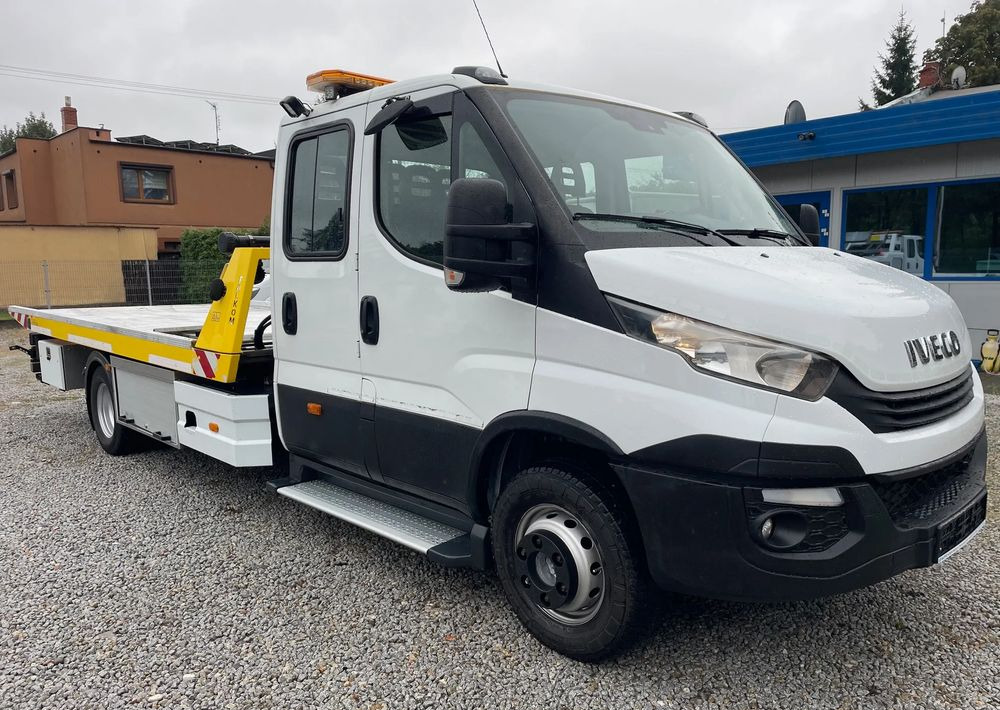 Iveco Daily 70C18 Pomoc drogowa Laweta 2017r - 견인 트럭 : 사진 3 Iveco Daily 70C18 Pomoc drogowa Laweta 2017r - 견인 트럭 : 사진 3