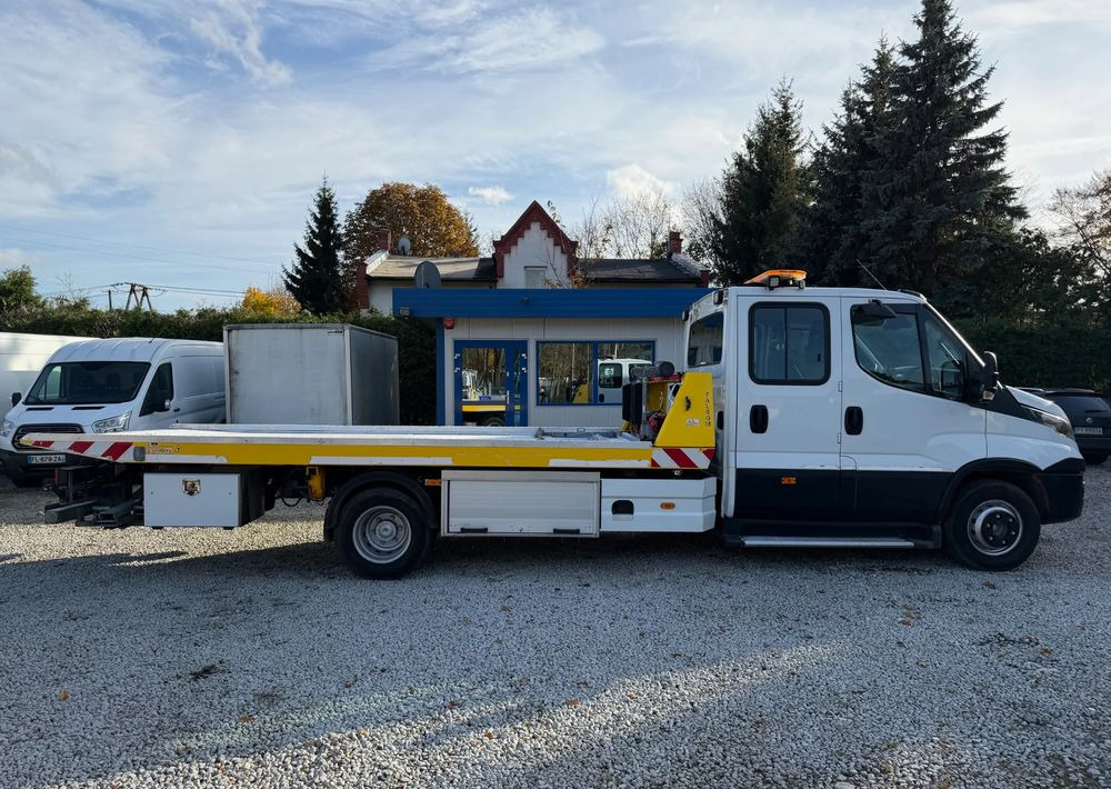 Iveco Daily 70C18 Pomoc drogowa Laweta 2019r Hi-Matic - 견인 트럭 : 사진 4 Iveco Daily 70C18 Pomoc drogowa Laweta 2019r Hi-Matic - 견인 트럭 : 사진 4