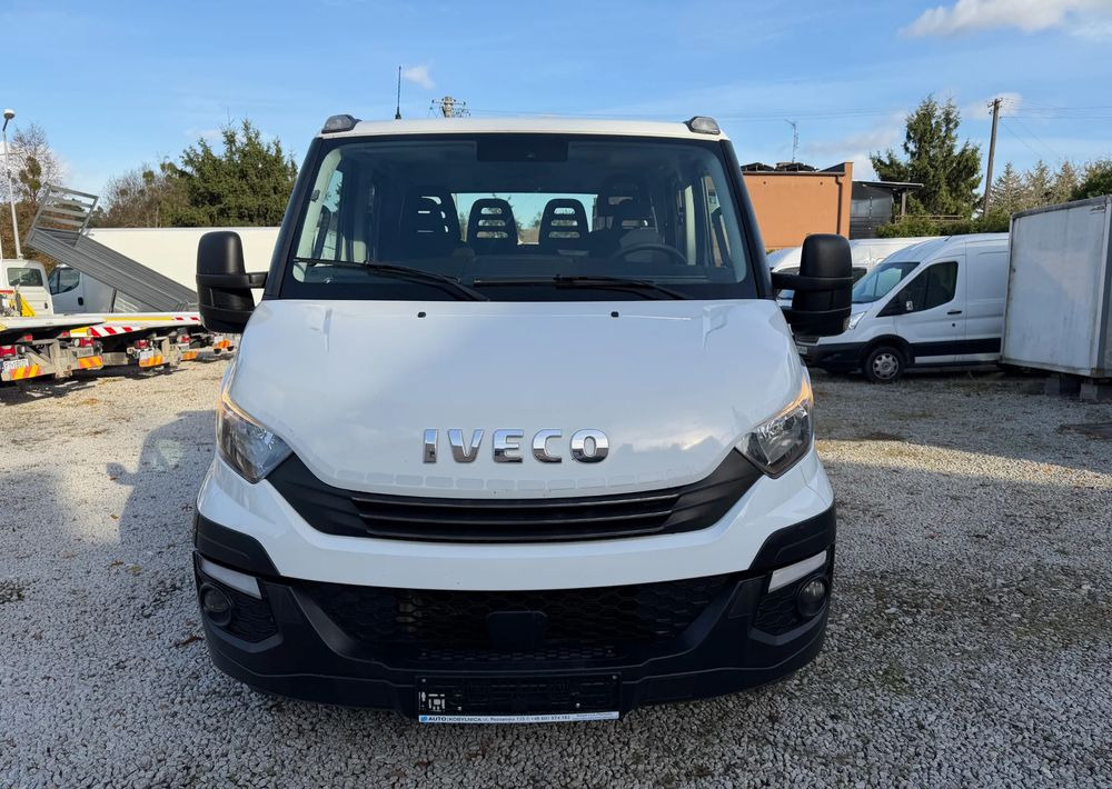 Iveco Daily 70C18 Pomoc drogowa Laweta 2019r Hi-Matic - 견인 트럭 : 사진 2 Iveco Daily 70C18 Pomoc drogowa Laweta 2019r Hi-Matic - 견인 트럭 : 사진 2