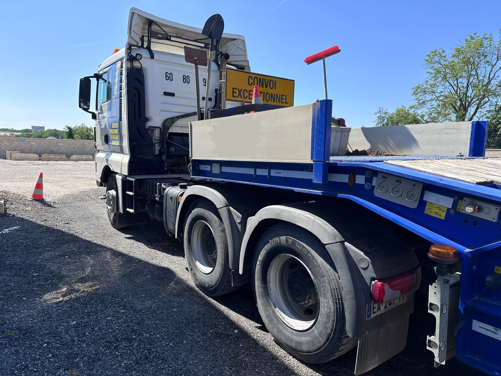 MAN TGX 33.560 - 트랙터 유닛 : 사진 4 MAN TGX 33.560 - 트랙터 유닛 : 사진 4