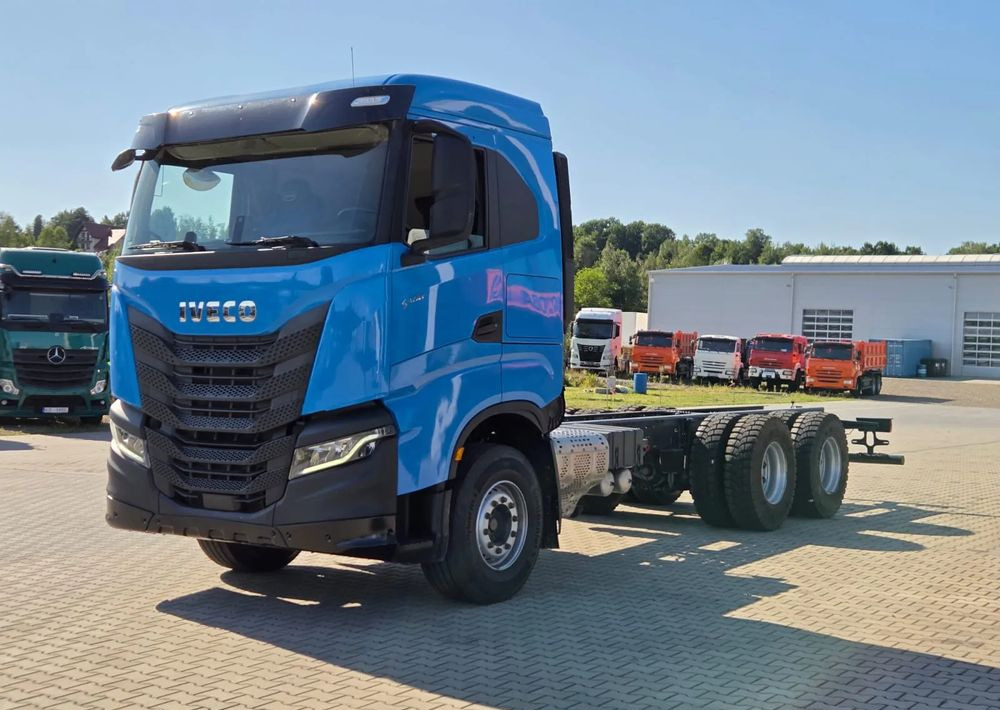 Iveco S-WAY - 캡 새시 트럭 : 사진 1 Iveco S-WAY - 캡 새시 트럭 : 사진 1