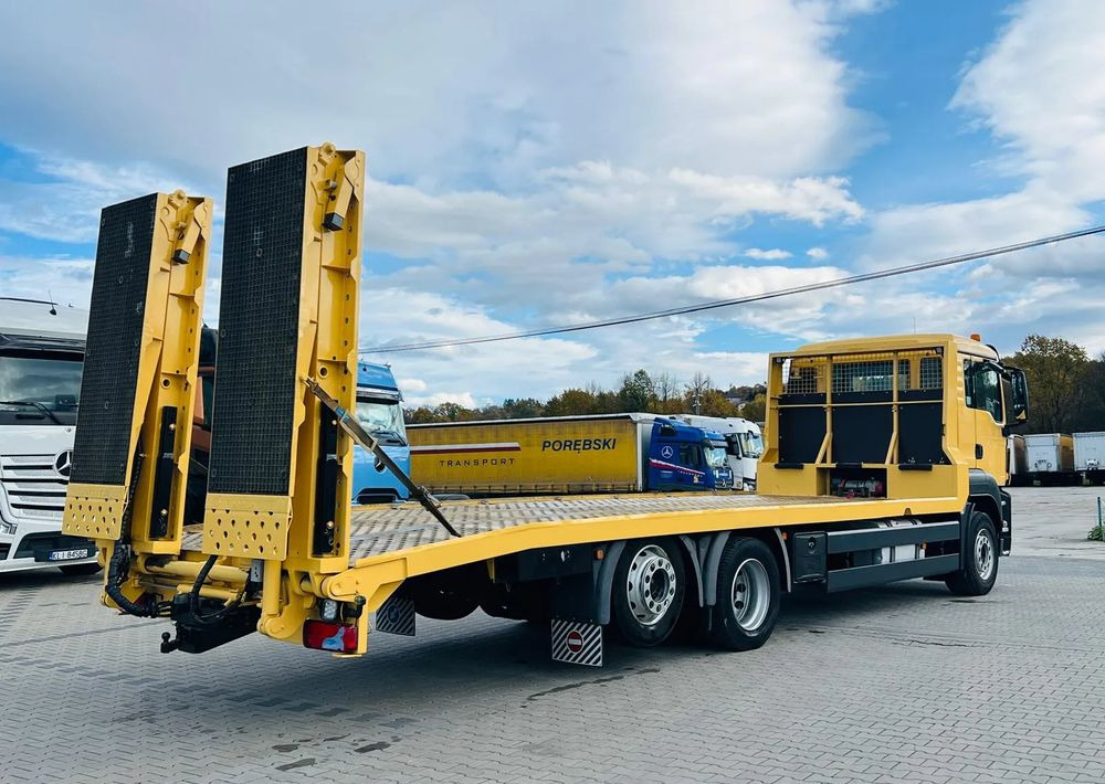 MAN TGS / 6x2/ LAWETA / PLATFORMA / NAJAZDY HYDRAULICZNE / WYCIĄGARKA / oś skrętna i podnoszona - 견인 트럭 : 사진 3 MAN TGS / 6x2/ LAWETA / PLATFORMA / NAJAZDY HYDRAULICZNE / WYCIĄGARKA / oś skrętna i podnoszona - 견인 트럭 : 사진 3