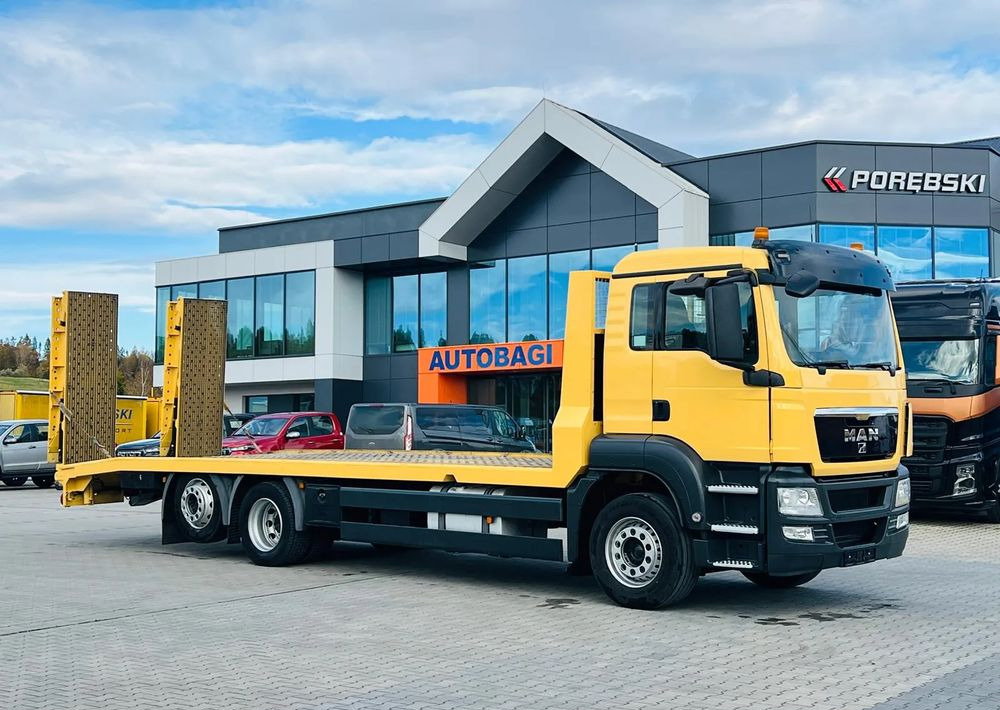 MAN TGS / 6x2/ LAWETA / PLATFORMA / NAJAZDY HYDRAULICZNE / WYCIĄGARKA / oś skrętna i podnoszona - 견인 트럭 : 사진 1 MAN TGS / 6x2/ LAWETA / PLATFORMA / NAJAZDY HYDRAULICZNE / WYCIĄGARKA / oś skrętna i podnoszona - 견인 트럭 : 사진 1
