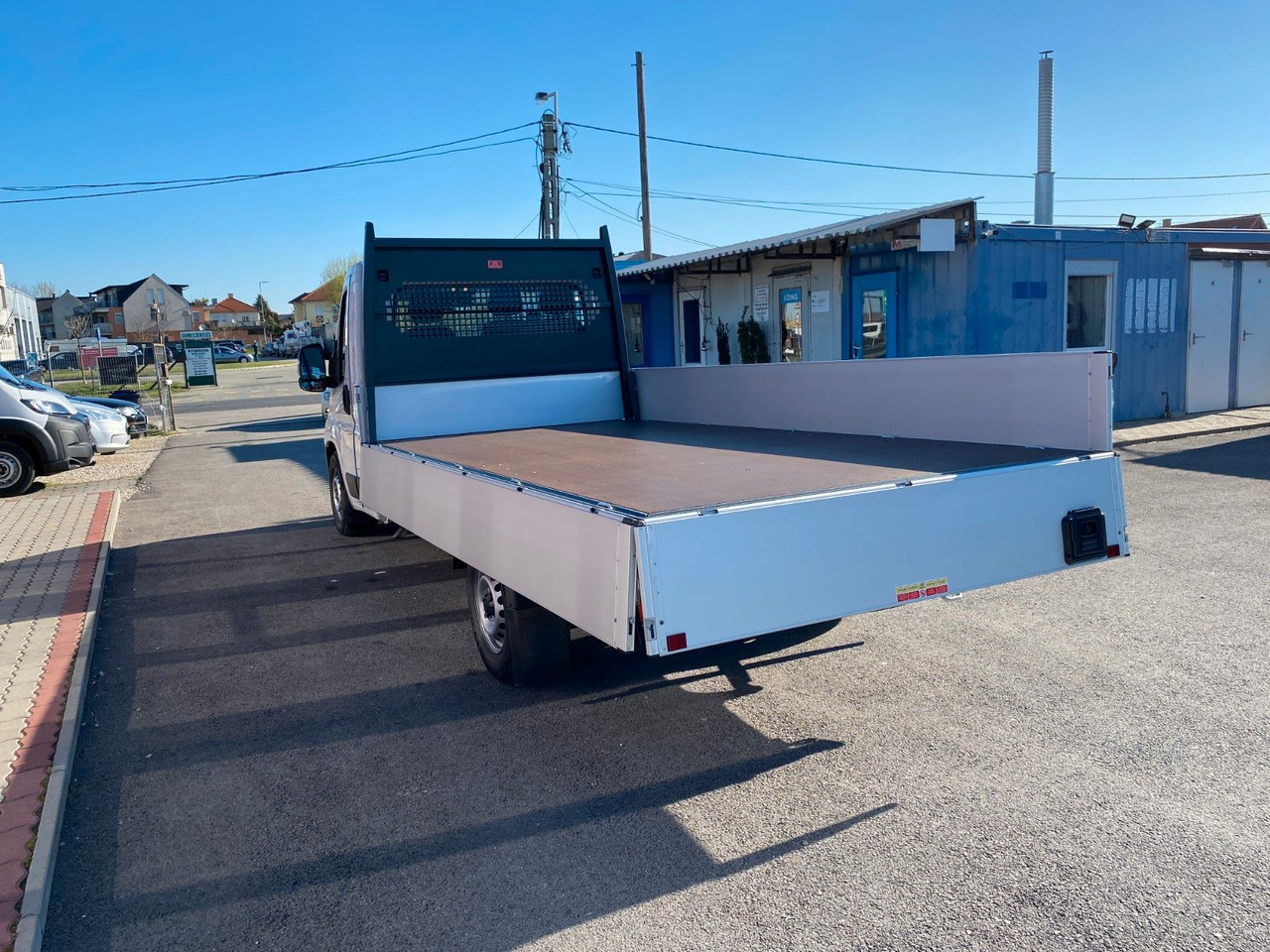 Fiat DUCATO XLWB MAXI PRITSCHE - 플랫베드 밴 : 사진 4 Fiat DUCATO XLWB MAXI PRITSCHE - 플랫베드 밴 : 사진 4