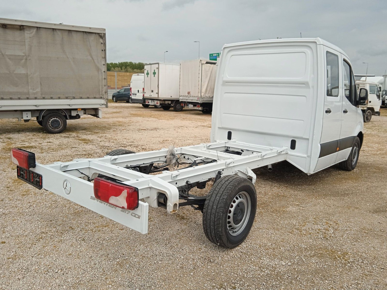 Mercedes-Benz 317 CDI Doka Pritsche - 플랫베드 밴, 콤비 밴 : 사진 2 Mercedes-Benz 317 CDI Doka Pritsche - 플랫베드 밴, 콤비 밴 : 사진 2