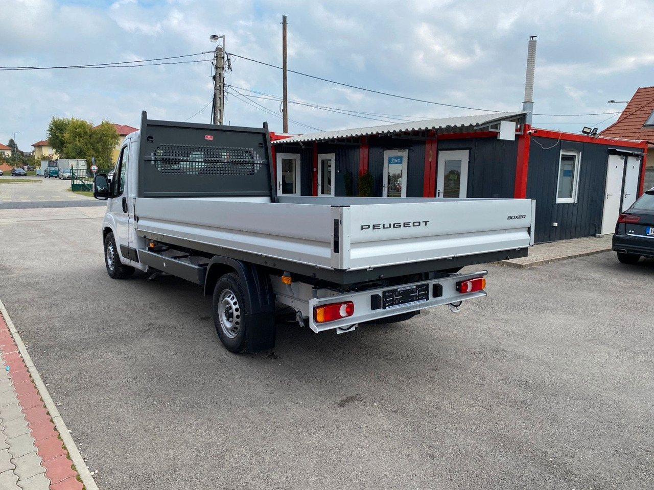 Peugeot Boxer Pritsche/Kipper 435 L4 BlueHDi 140 - 플랫베드 밴 : 사진 4 Peugeot Boxer Pritsche/Kipper 435 L4 BlueHDi 140 - 플랫베드 밴 : 사진 4