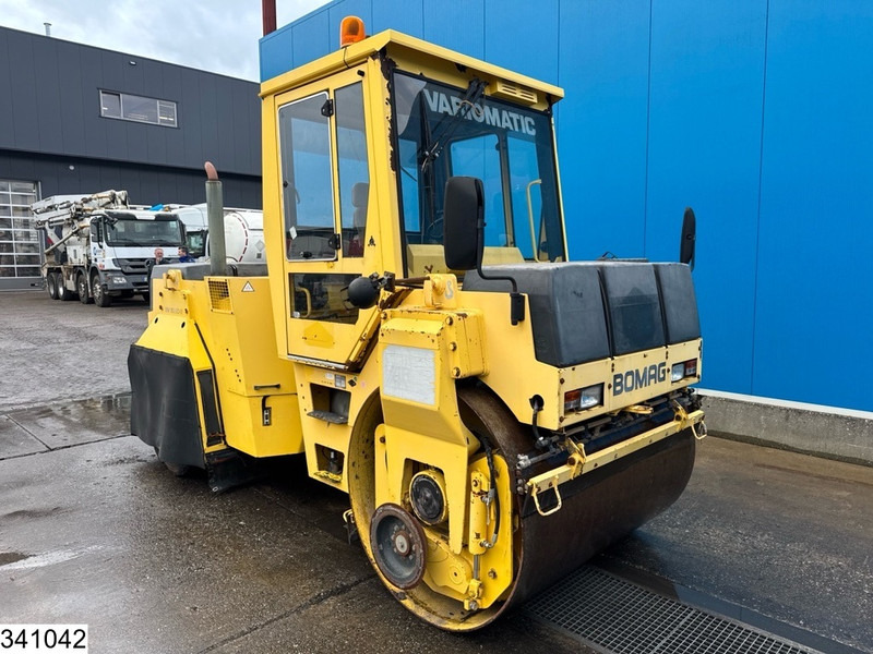 Bomag BW 151 AC-2 6086h, 51kW - 롤러 : 사진 3 Bomag BW 151 AC-2 6086h, 51kW - 롤러 : 사진 3