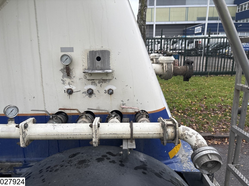 Feldbinder Silo 40.000 Liter - 유조 세미 트레일러 : 사진 3 Feldbinder Silo 40.000 Liter - 유조 세미 트레일러 : 사진 3