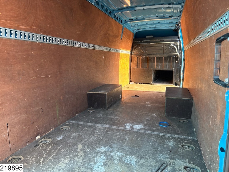 박스 밴 Iveco Daily Daily 35 NP EURO 6, CNG, Manual transmission : 사진 11