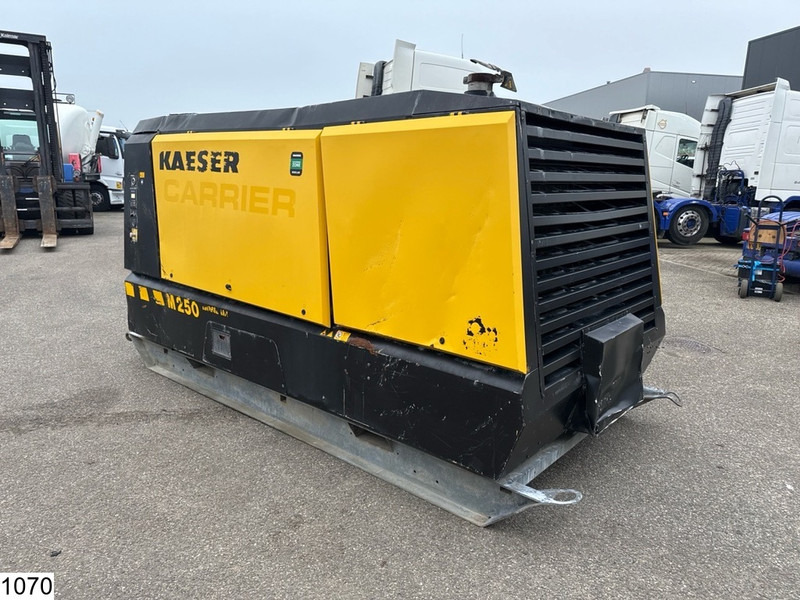 Kaeser M250 1680 h, 8,6 bar, 202 KW - 공기 압축기 : 사진 3 Kaeser M250 1680 h, 8,6 bar, 202 KW - 공기 압축기 : 사진 3