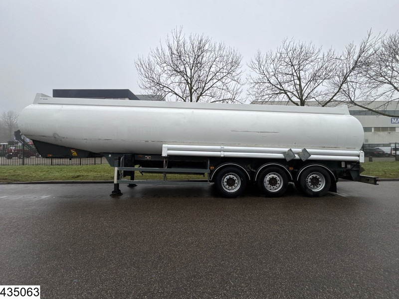 MERCERON Fuel 38.000 Liter, 7 Compartments - 유조 세미 트레일러 : 사진 2 MERCERON Fuel 38.000 Liter, 7 Compartments - 유조 세미 트레일러 : 사진 2