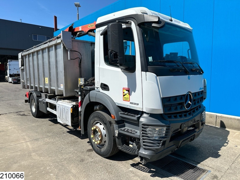 Mercedes-Benz Arocs 1833 EURO 6, Kipper, Palfinger - 덤프트럭, 크레인 트럭 : 사진 3 Mercedes-Benz Arocs 1833 EURO 6, Kipper, Palfinger - 덤프트럭, 크레인 트럭 : 사진 3