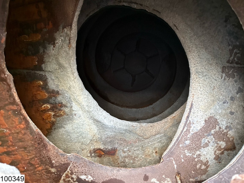 콘크리트 펌프 트럭 Renault Kerax 420 8x4, EURO 3, Cifa MK20, 9m3 : 사진 16 콘크리트 펌프 트럭 Renault Kerax 420 8x4, EURO 3, Cifa MK20, 9m3 : 사진 16