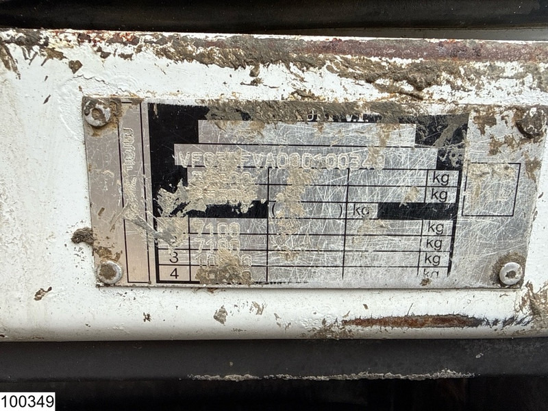 콘크리트 펌프 트럭 Renault Kerax 420 8x4, EURO 3, Cifa MK20, 9m3 : 사진 13 콘크리트 펌프 트럭 Renault Kerax 420 8x4, EURO 3, Cifa MK20, 9m3 : 사진 13