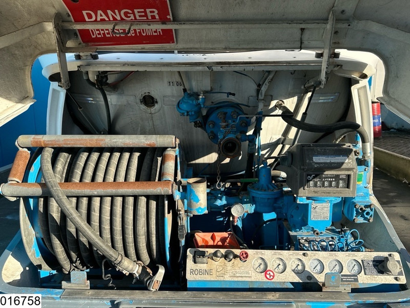 Renault Midlum 220 17013 Liter, LPG GPL, Gastank, Steel suspension - 유조트럭 : 사진 4 Renault Midlum 220 17013 Liter, LPG GPL, Gastank, Steel suspension - 유조트럭 : 사진 4