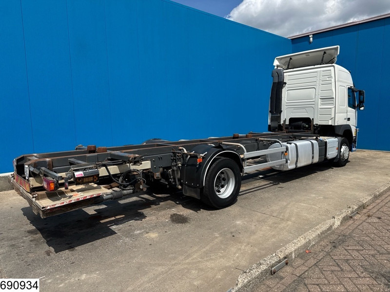 Volvo FM 330 EURO 6, BDF - 컨테이너 운반 장치/ 스와프 보디 트럭 : 사진 2 Volvo FM 330 EURO 6, BDF - 컨테이너 운반 장치/ 스와프 보디 트럭 : 사진 2