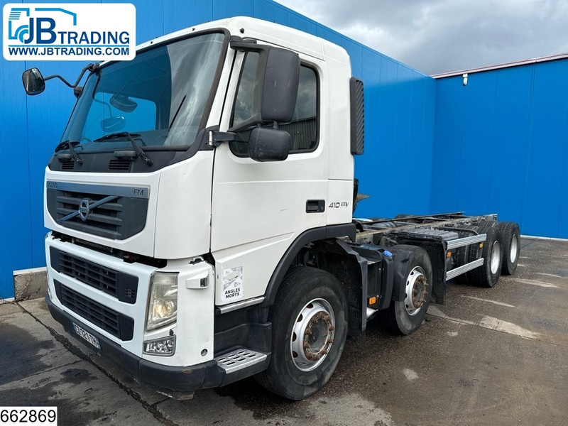 Volvo FM 410 8x4, EURO 5, PTO - 캡 새시 트럭 : 사진 1 Volvo FM 410 8x4, EURO 5, PTO - 캡 새시 트럭 : 사진 1